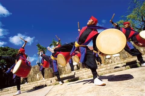 おきなわワールド(エイサーショー)